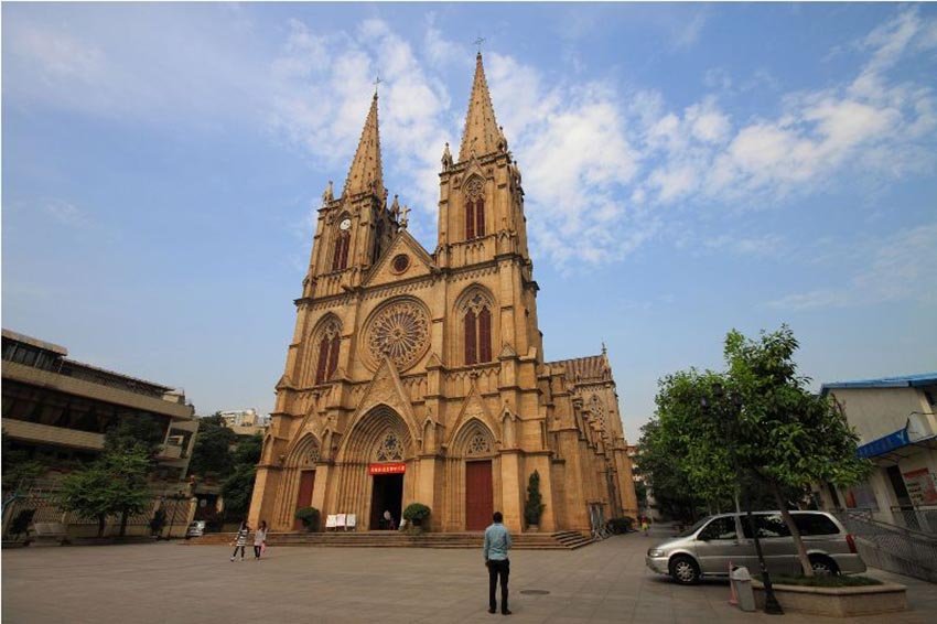 Римско-католический кафедральный собор Святого Сердца Иисуса, в Китае, Гуанчжоу