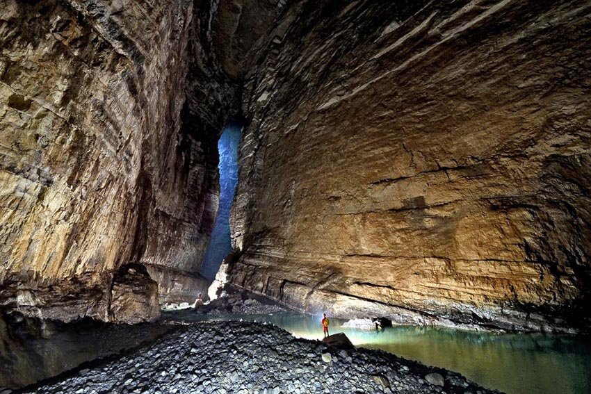 Пещера Эр Ван Дон в Китае