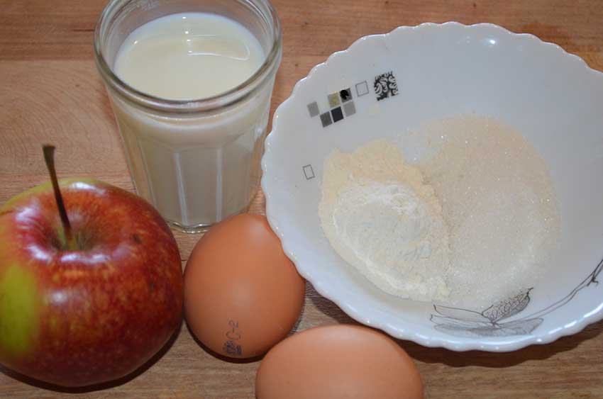 Китайские молочно-яичные блинчики с яблоком - пошаговый рецепт